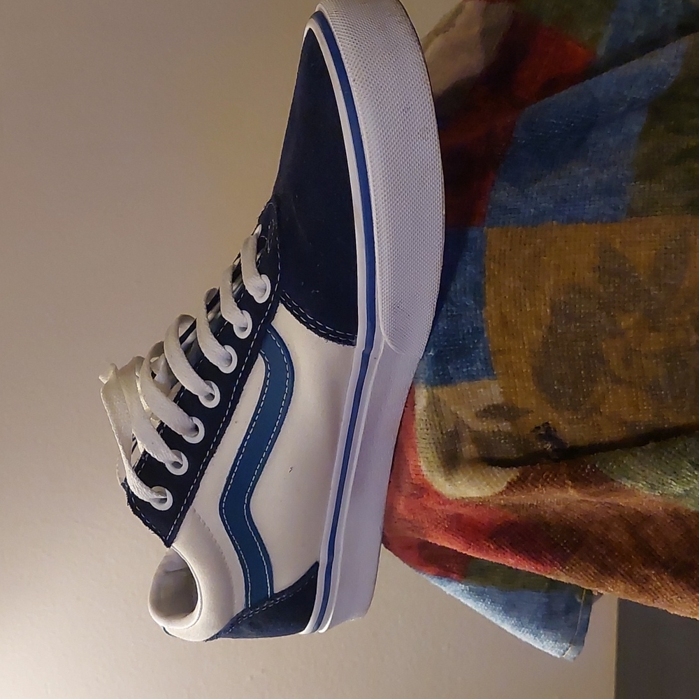 VANS size 10 excellent condition